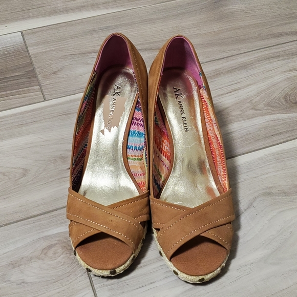 Anne Klein Sunkiss Tan Suede Peep Toe Wedges - Picture 2 of 5